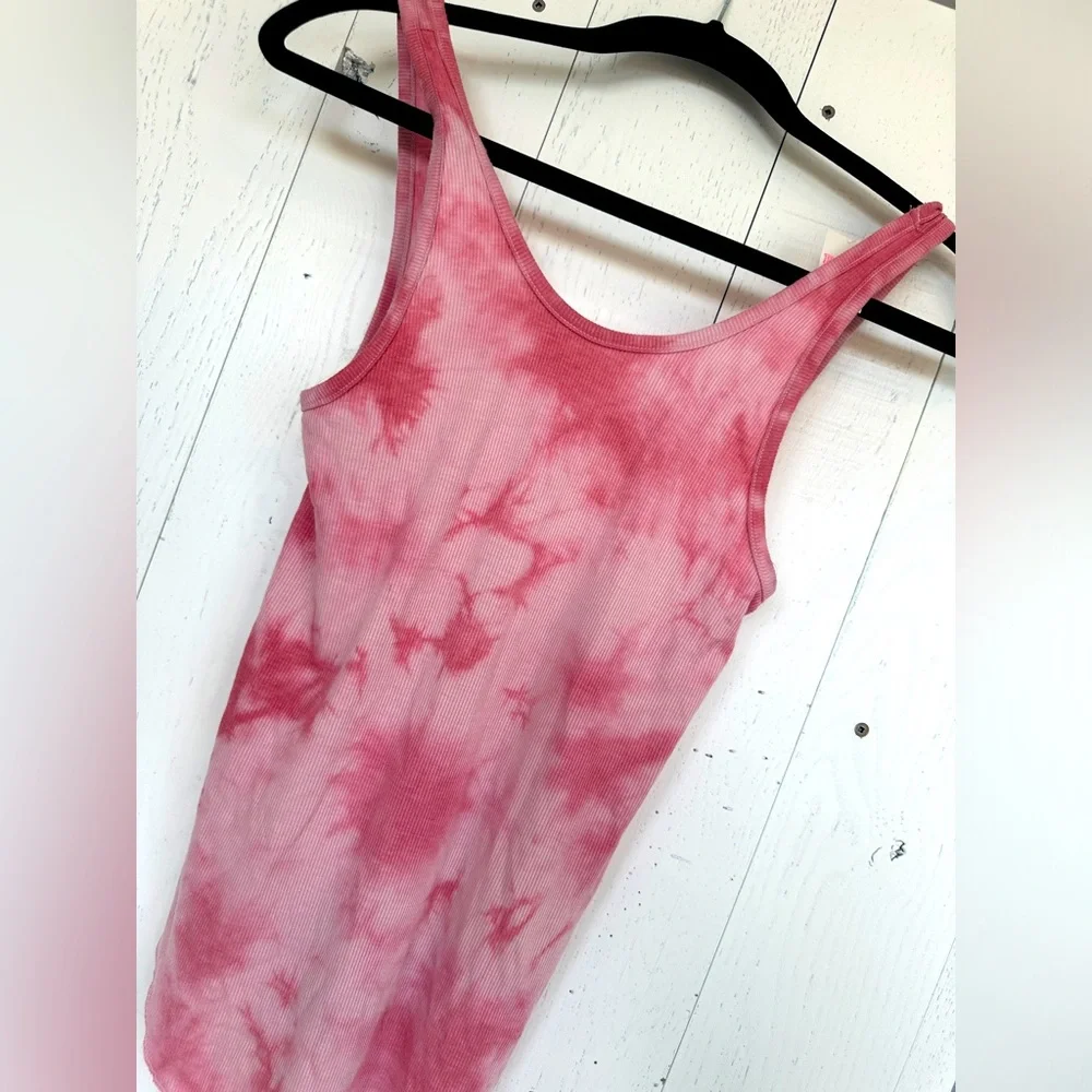 New! Victoria Secret Pink Soze XS Tank - Picture 1 of 2